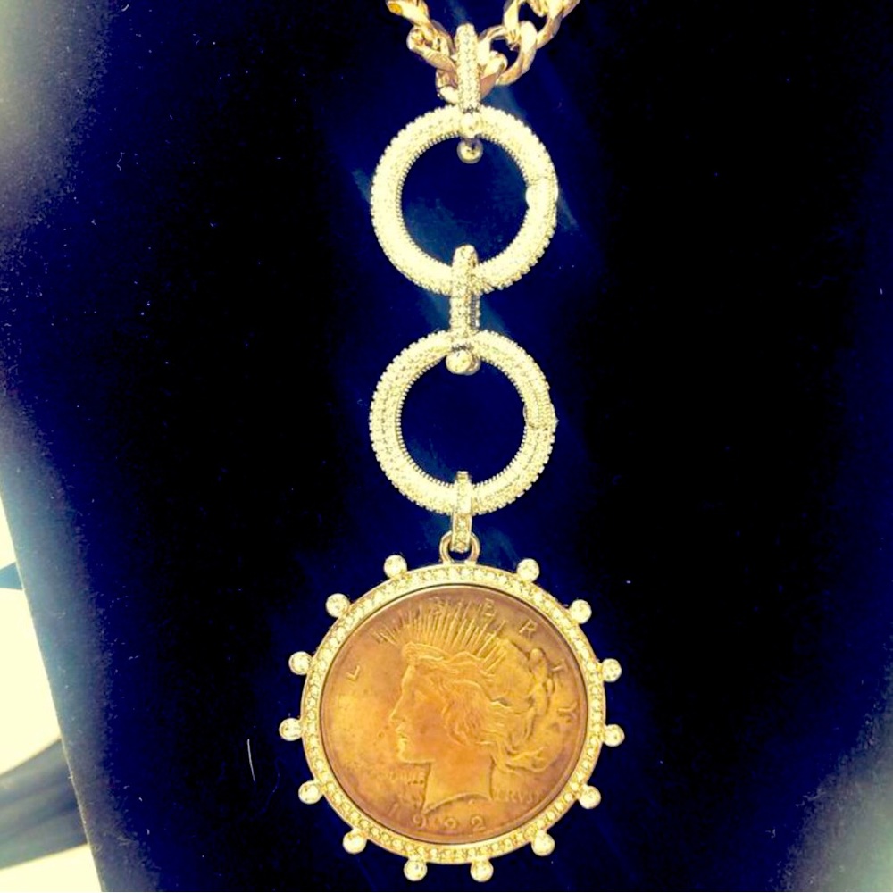 Gorgeous statement piece!! Coin with pearl trim double crystal  ring extender